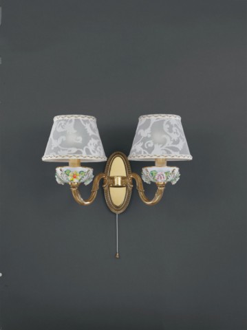 Wandlampe aus goldenen Messing und bemalten Porzellan mit Lampenschirm 2 flammig