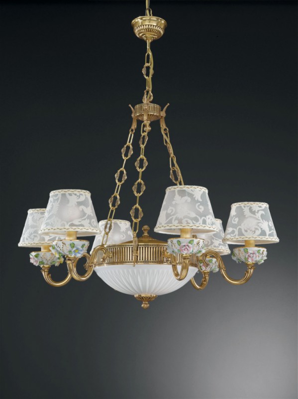 8 lights golden brass and painted porcelain chandelier with lamp shades
