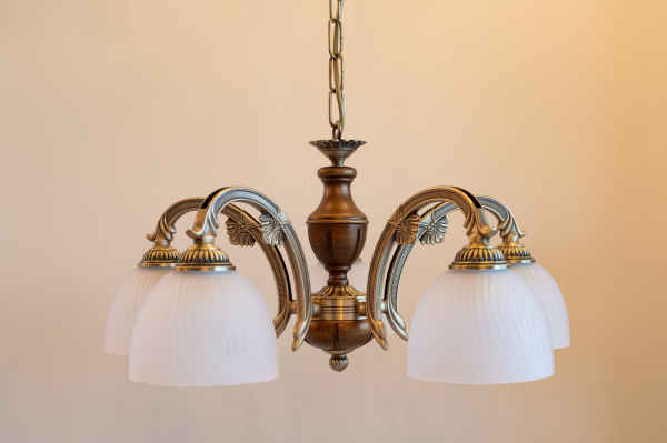 Classic chandelier, in brass, satin glass. L.5630/5