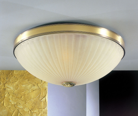Plafoniera classica in fusione di ottone, color Bronzo Arte. Vetro decoro 