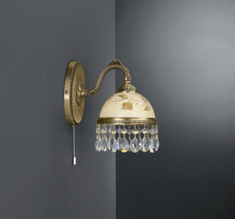 Wandleuchte   aus Messingguss. Code A.6206/1