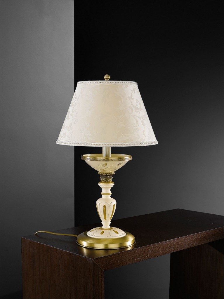 Piantana classica in ottone, legno e vetro molato con paralume ... Lampada piantana legno